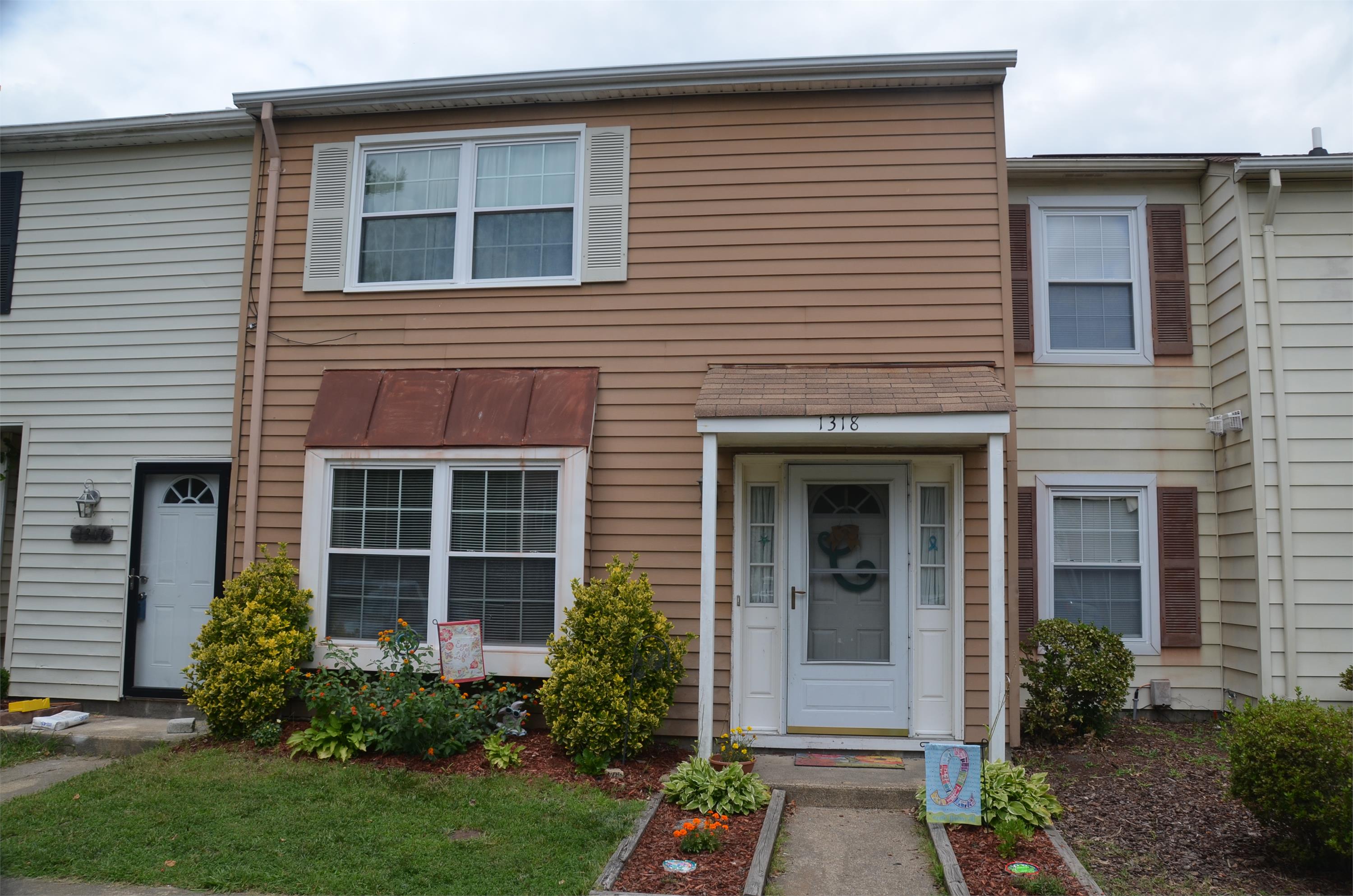 1318 River Birch Run South