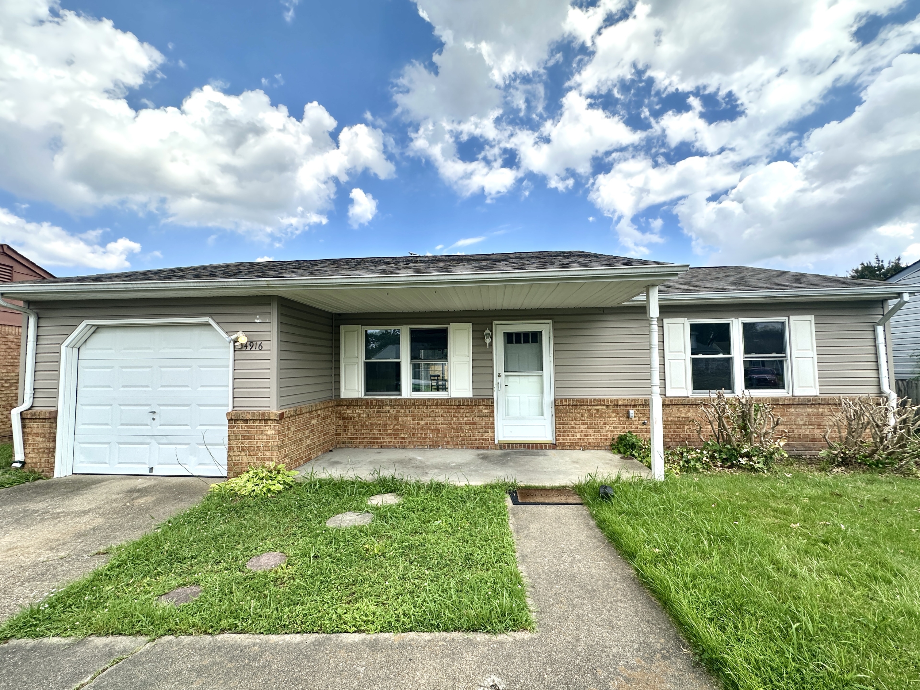 4916 Ruth Road
