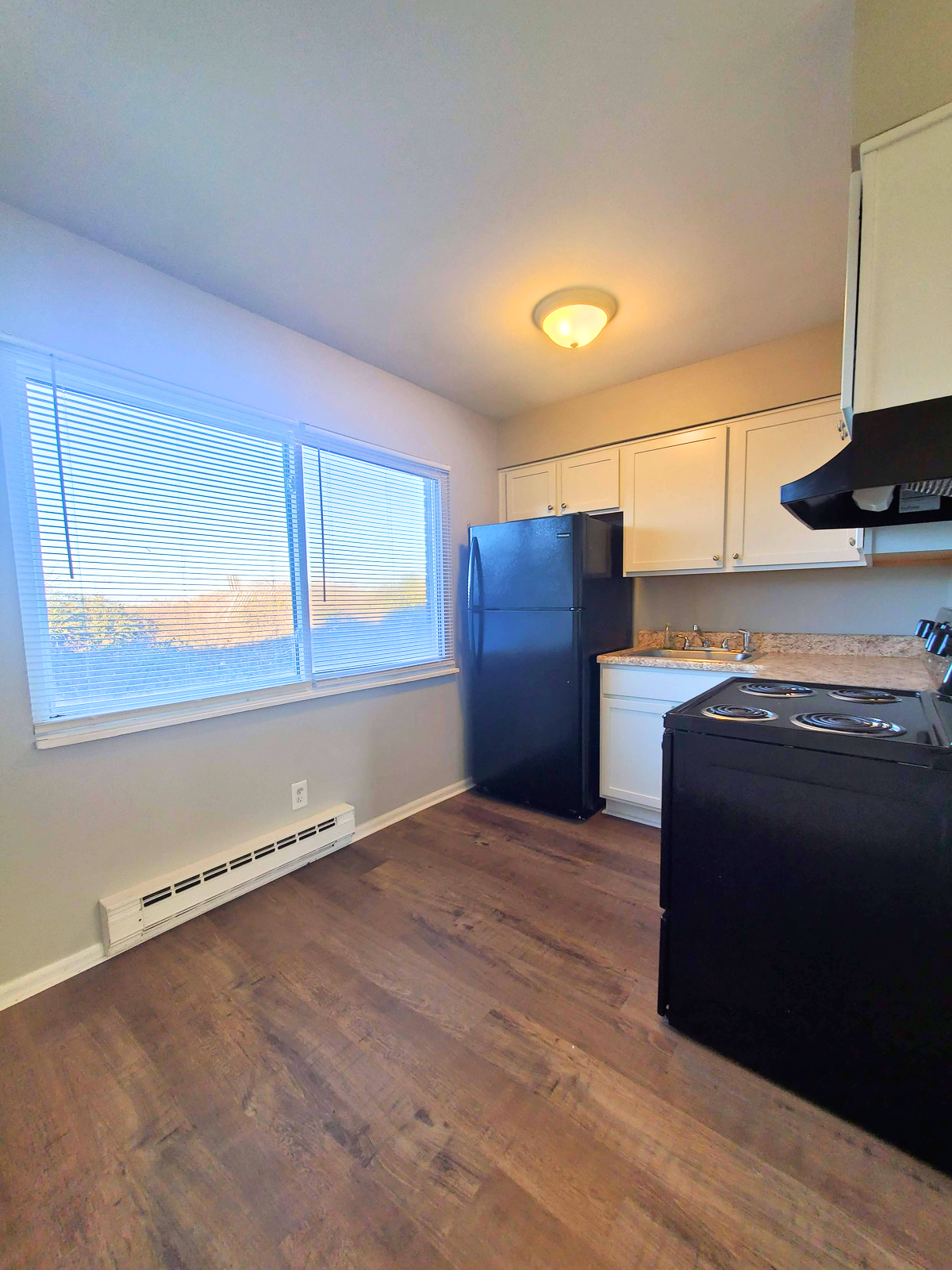 2642 East Ocean View Avenue - B4
