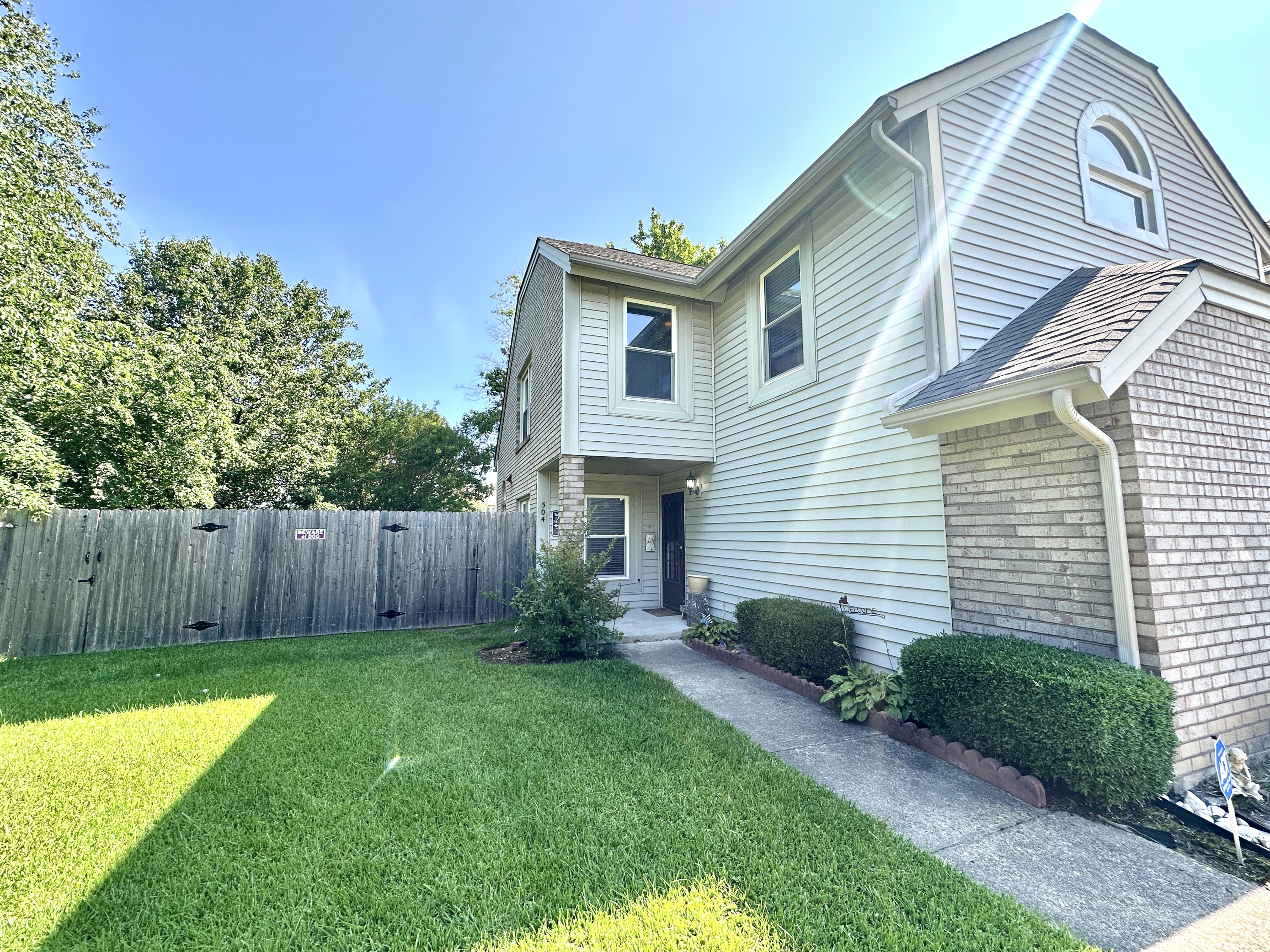 Property main image
