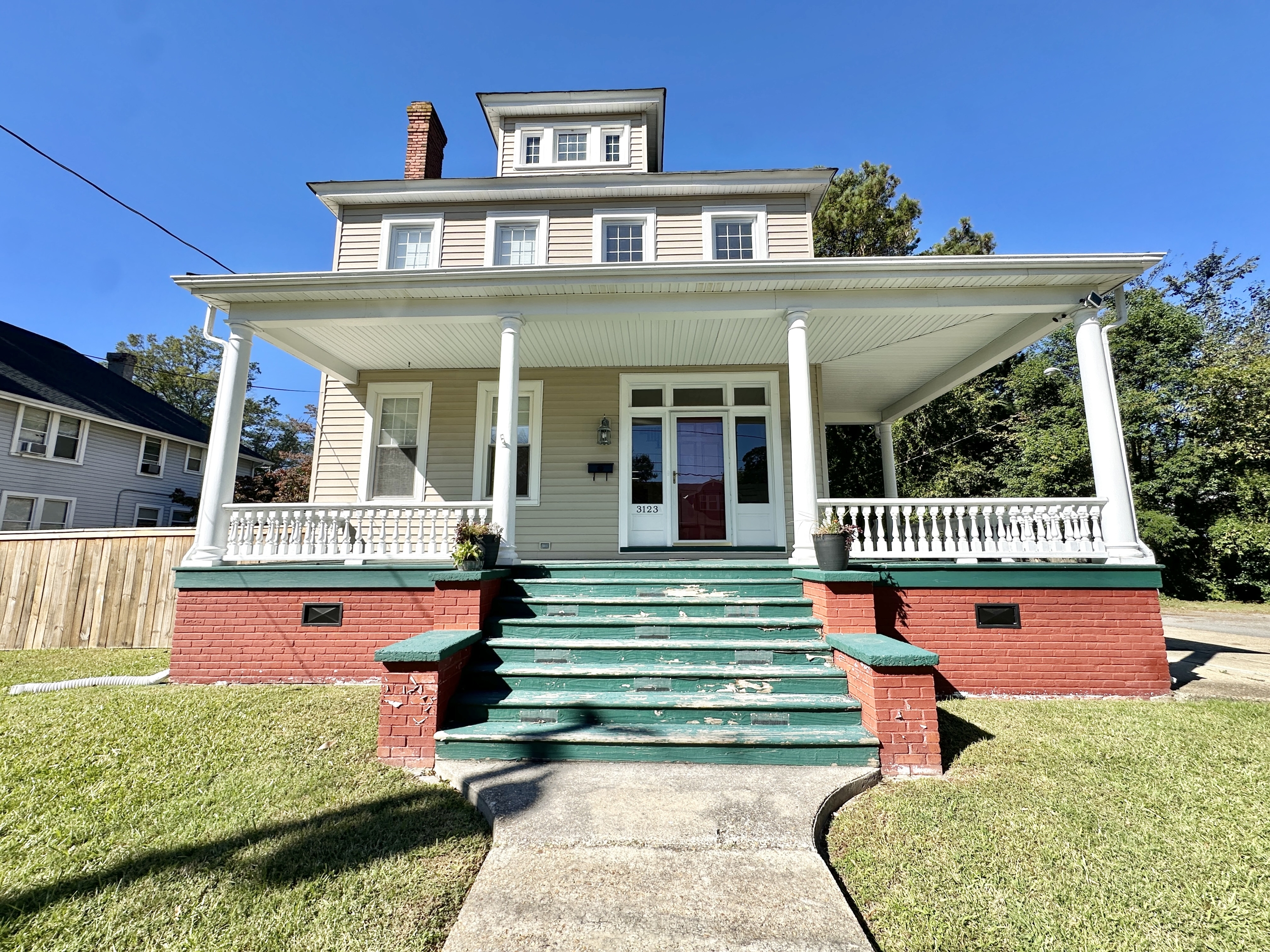 3123 Lorraine Avenue
