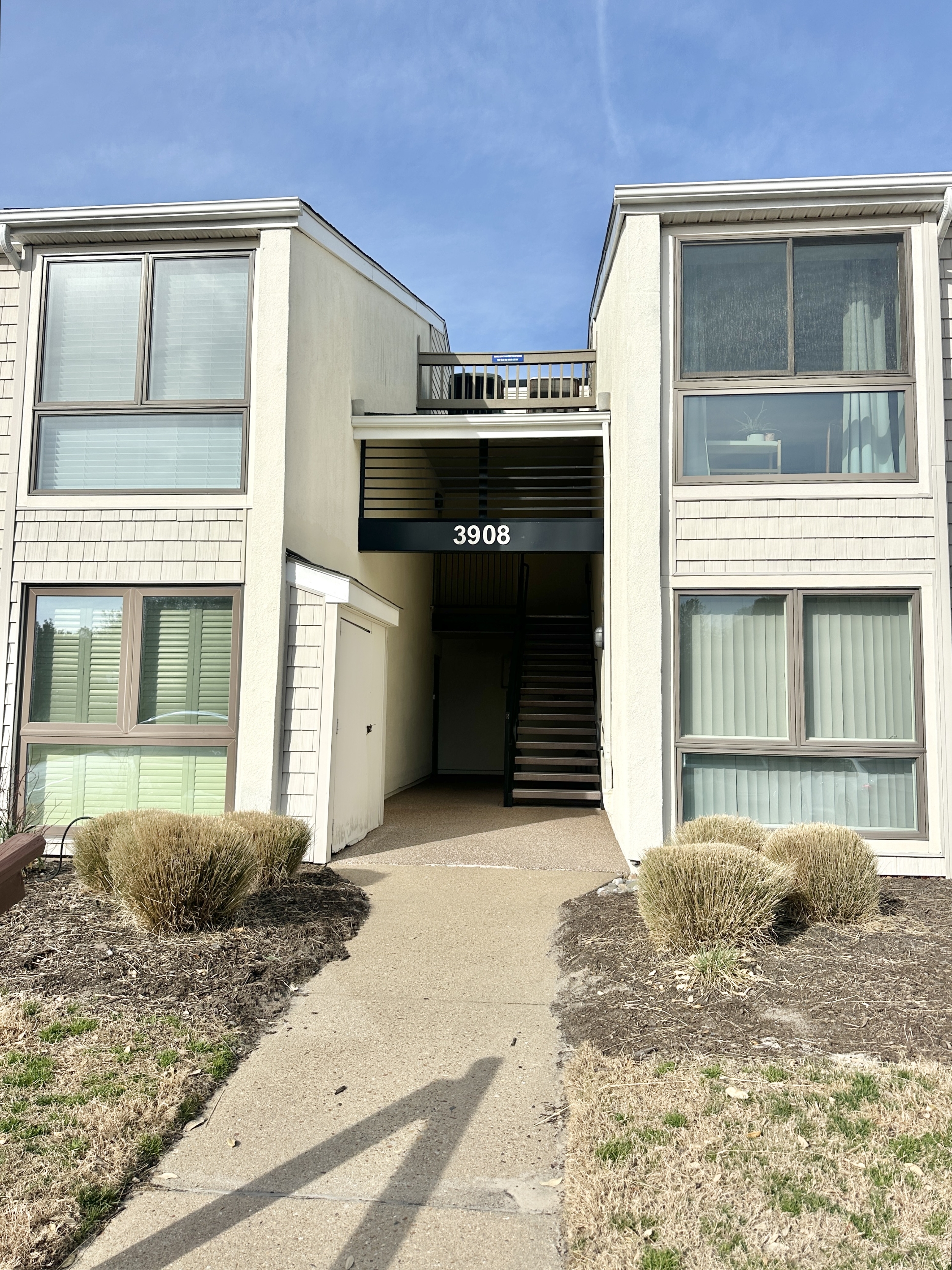 3908 Whispering Oaks Place - 201