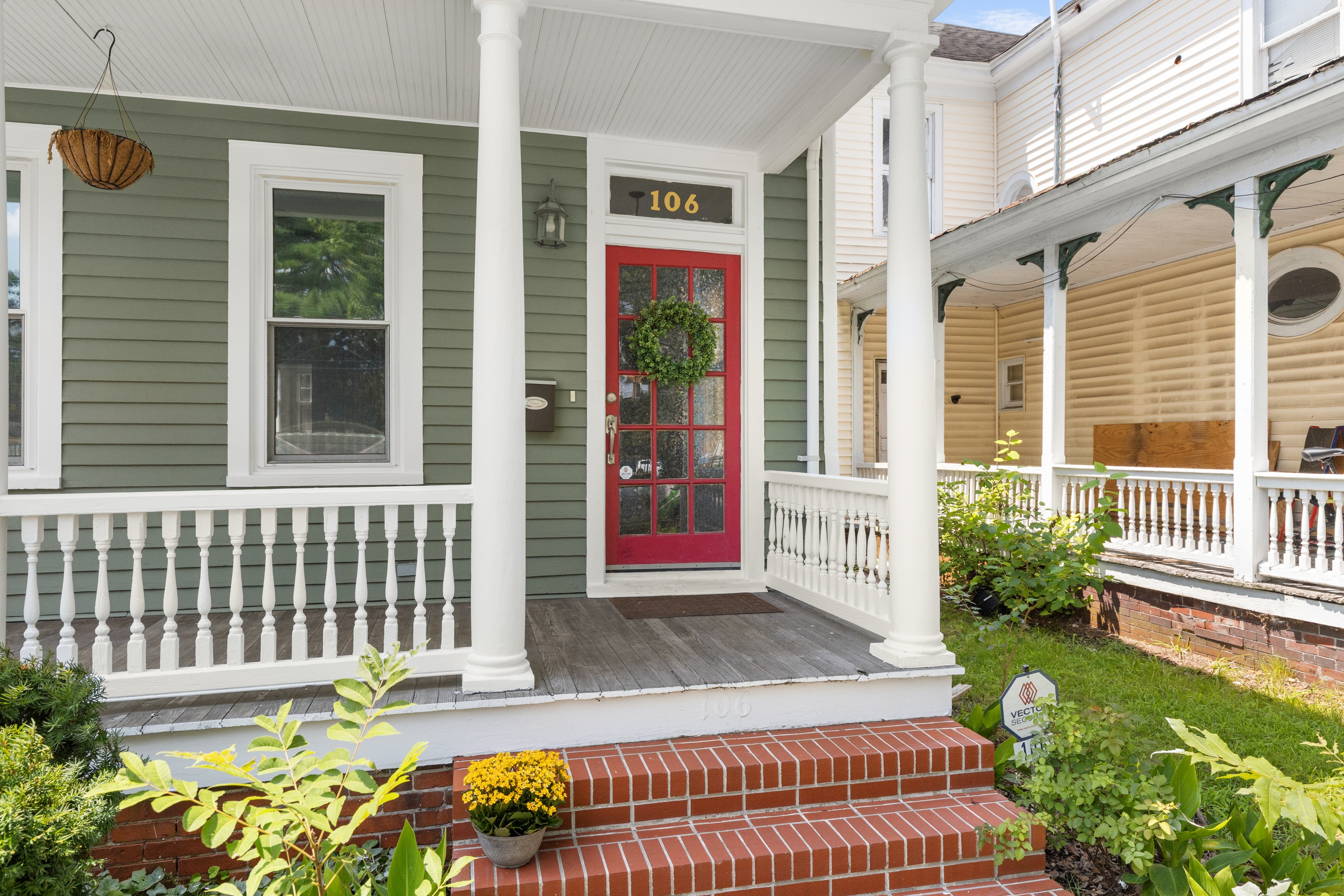 106 Parkview Avenue